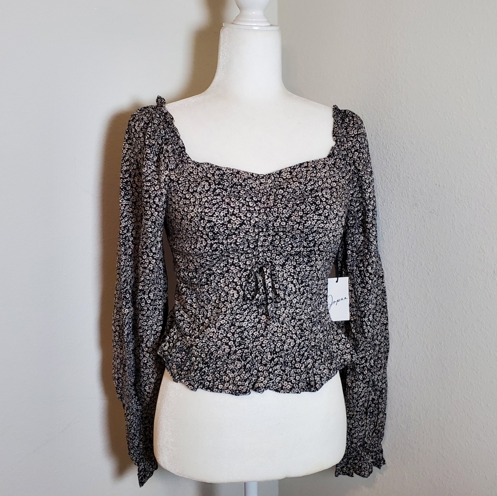 Japna black and white flower blouse